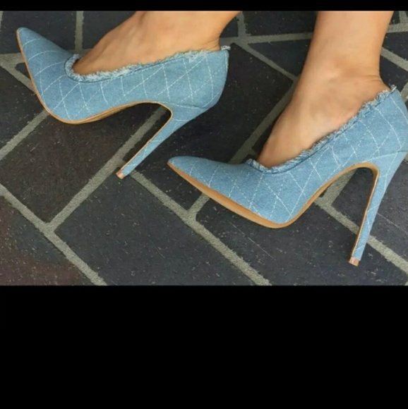 Shoe Republic LA Shoes - Shoe Republic Denim  Pointed Toe Quilted Heels